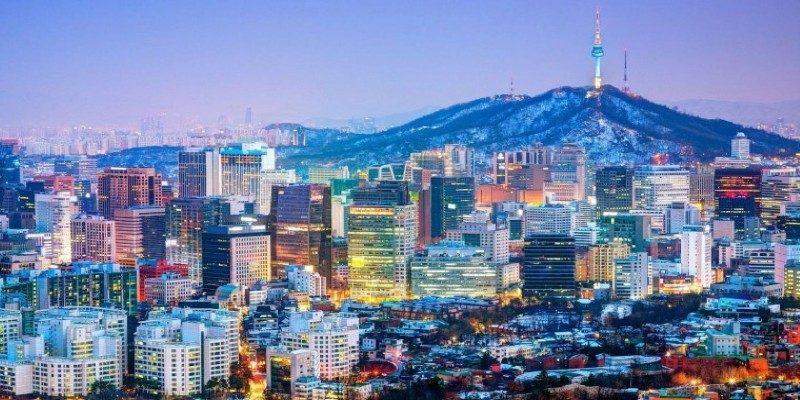 Balanced Travel in South Korea: Nature, Meals, and Everyday Culture